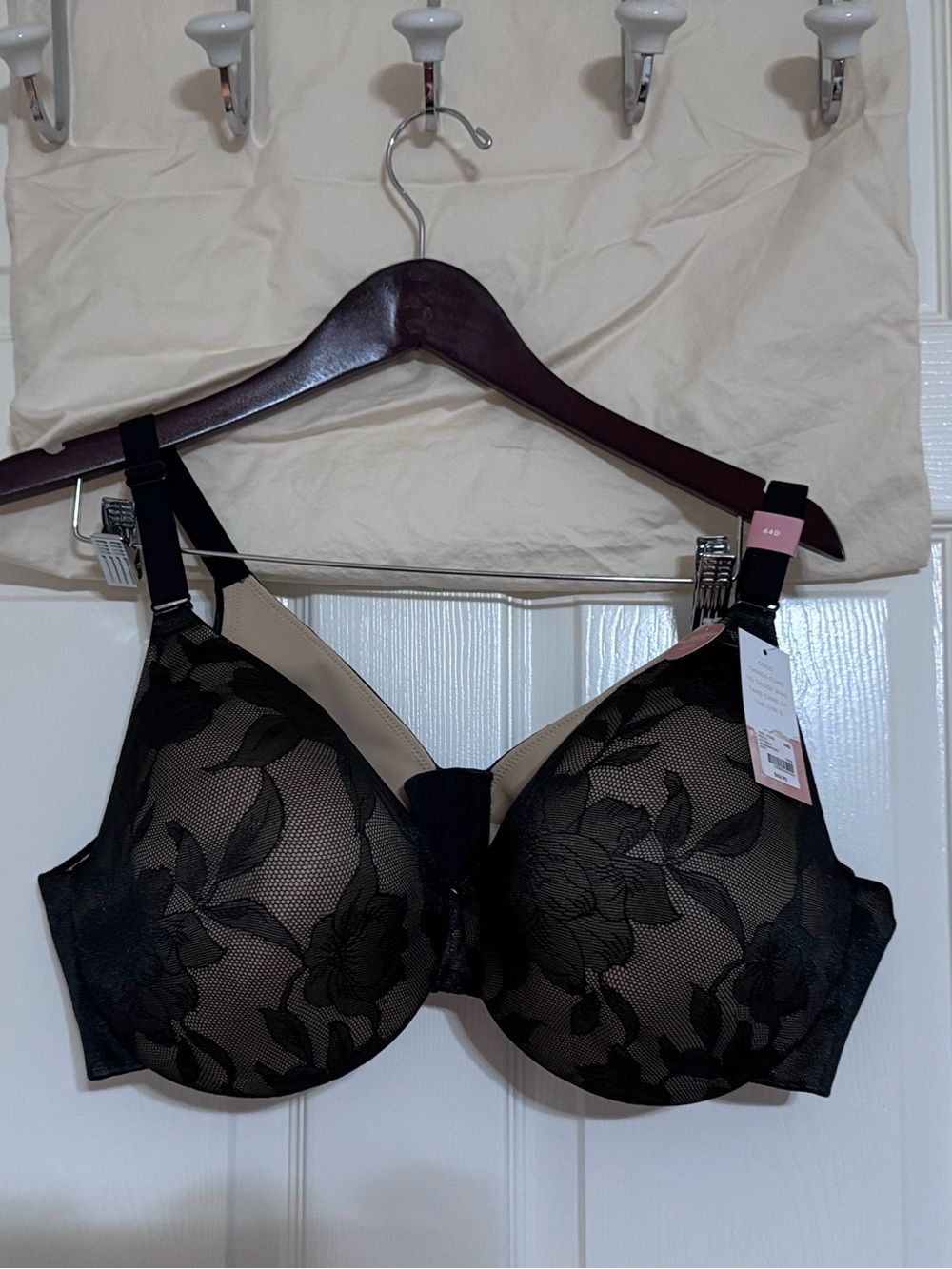 Lane Bryant Black and Beige Floral Lace underwire T-Shirt Bra - NWT